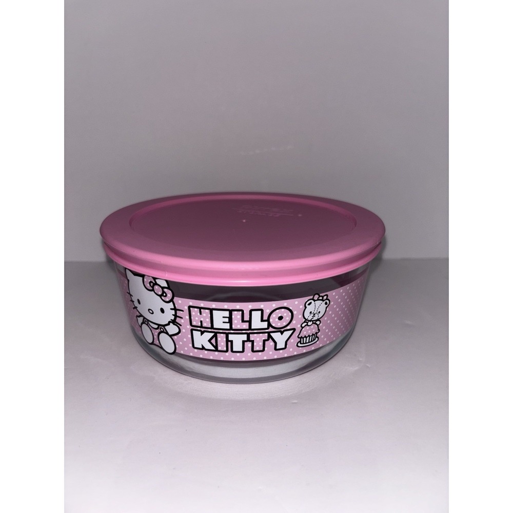 Pyrex PINK Hello Kitty Storage Bowl With Lid NEW